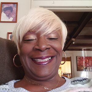 Meet your Posher, Annie